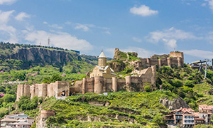 چگونه یک آخر هفته فوق العاده را در شهر زیبای گرجستان، تفلیس بگذرانیم