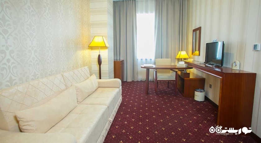 محوطه نشیمن سوئیت جونیور