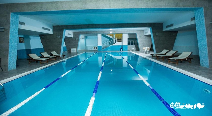 استخر سرپوشیده هتل کاسپین بیزینس