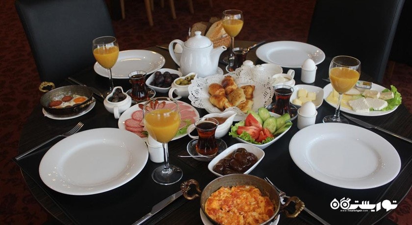 میز صبحانه رستوران هتل