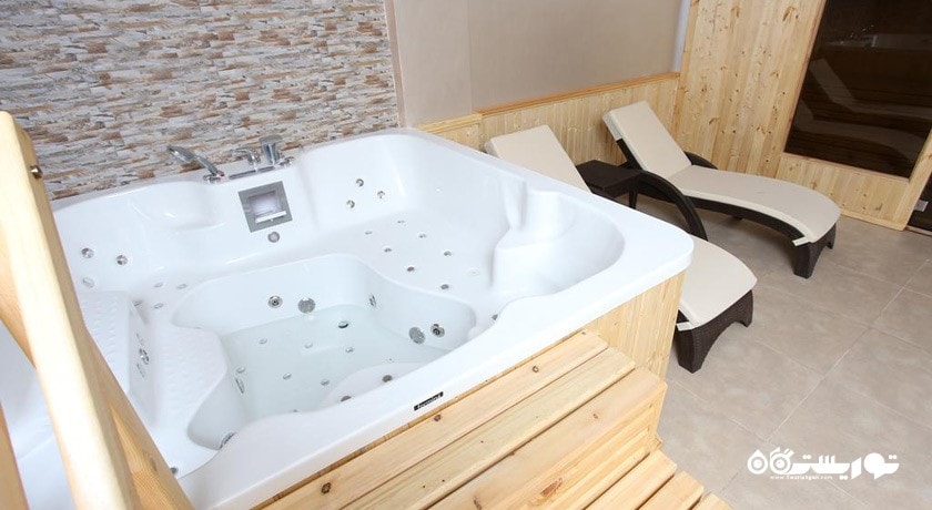 جکوزی مرکز سلامتی و اسپا