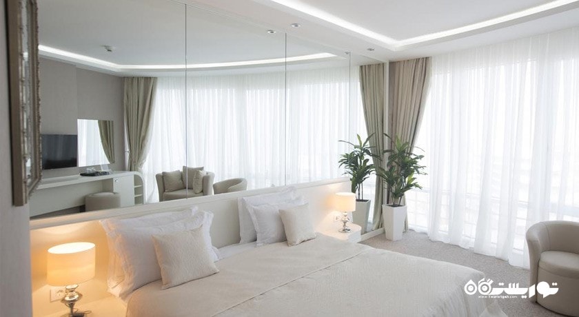 نمای تخت بزرگ سوئیت جونیور