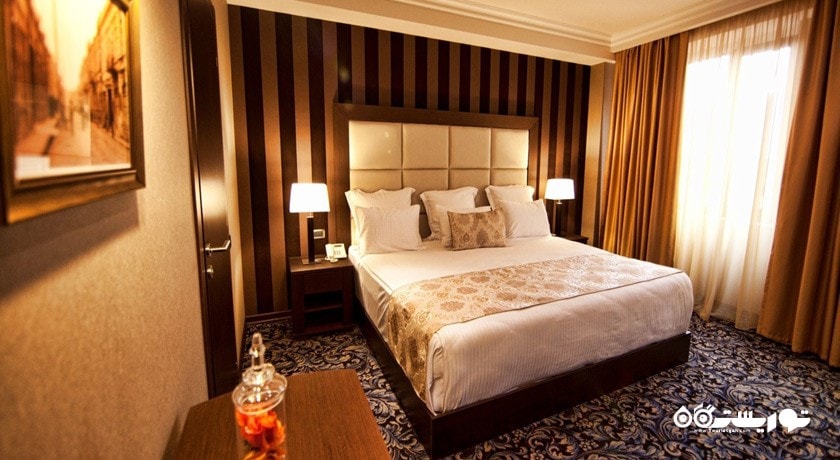 نمای تخت بزرگ سوئیت سینیور
