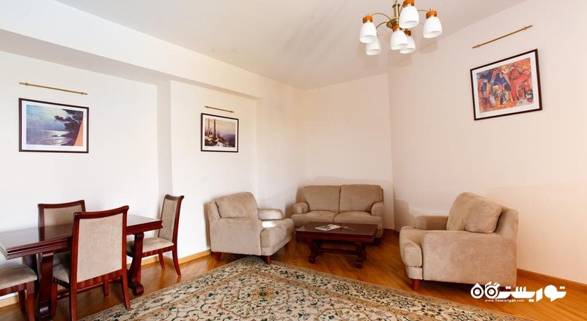 محوطه نشیمن سوئیت جونیور