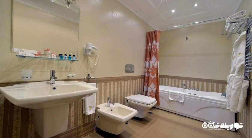 حمام و سرویس بهداشتی اتاق ها