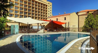استخر روباز هتل مرییت ارمنیا