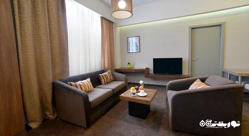 محوطه نشیمن سوئیت جونیور