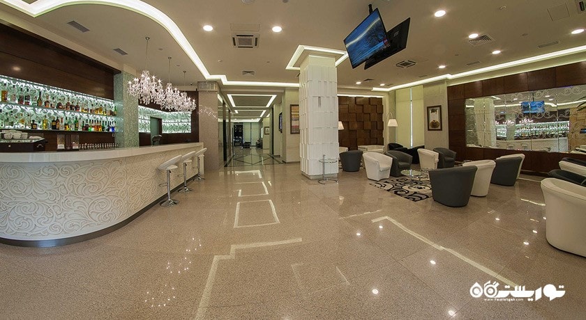لابی بار هتل اپرا سوئیت