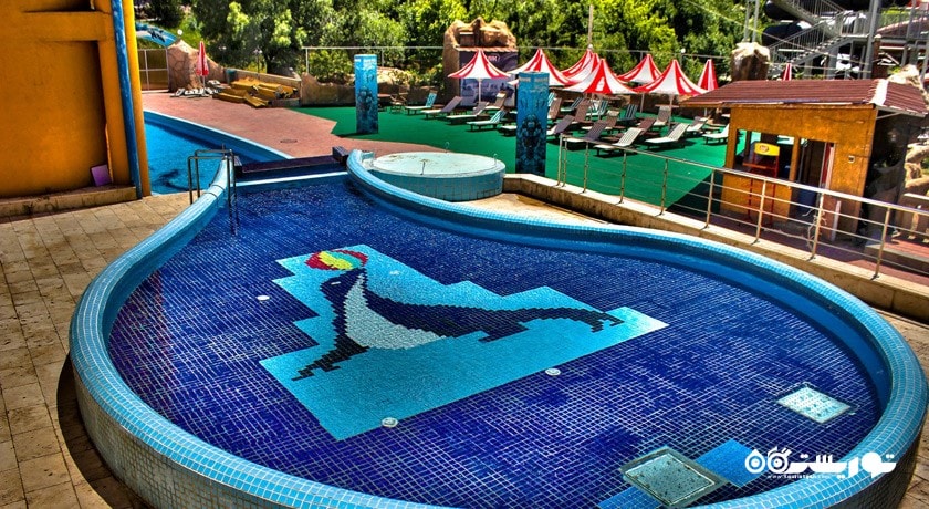 استخر روباز هتل آکوآتک