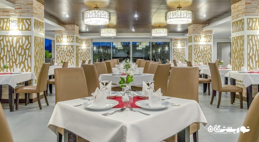 نمای کلی از رستوران هیل ساید