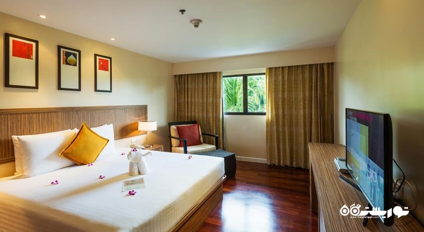 نمای تخت بزرگ اتاق فمیلی