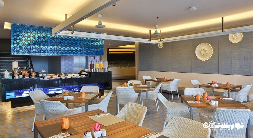 نمای کلی رستوران عذای تایلندی سنزیس