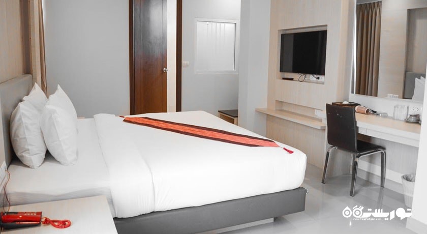 نمای تخت بزرگ اتاق سوپریور