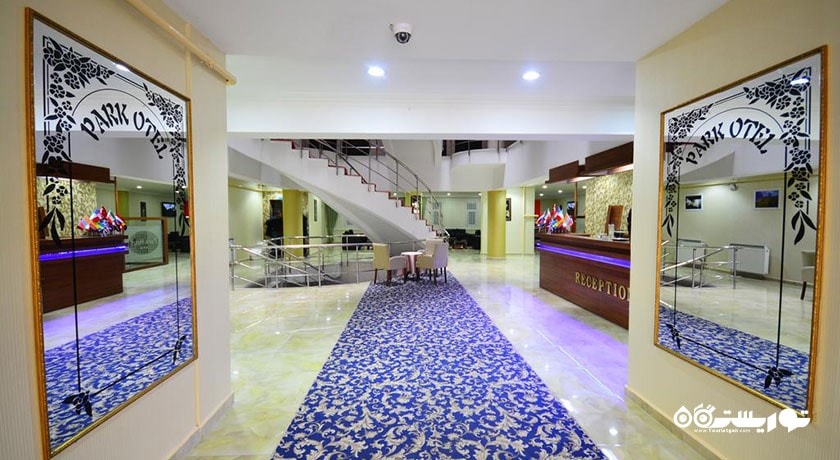 نمای لابی هتل دیمیت پارک