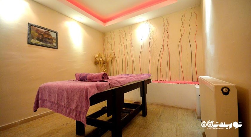 تخت ماساژ مرکز سلامتی و اسپا