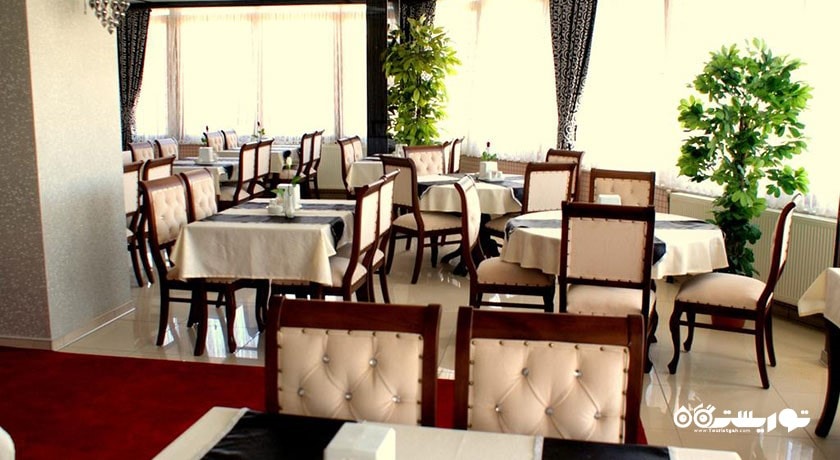 نمای دیگر از رستوران هتل ماوی توآنا