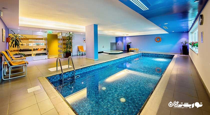 استخر سرپوشیده مرکز سلامتی و اسپا