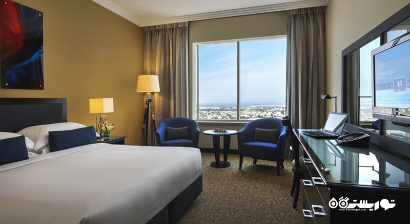 نمای تخت بزرگ اتاق کلاسیک