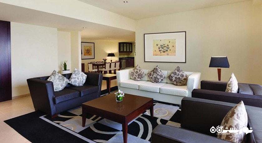 محوطه نشیمن آپارتمان چهارخوابه