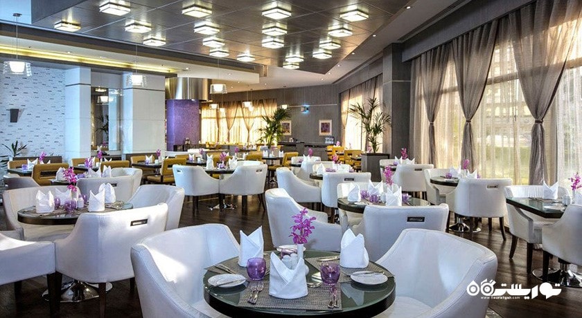 نمایی از رستوران بین المللی بریو