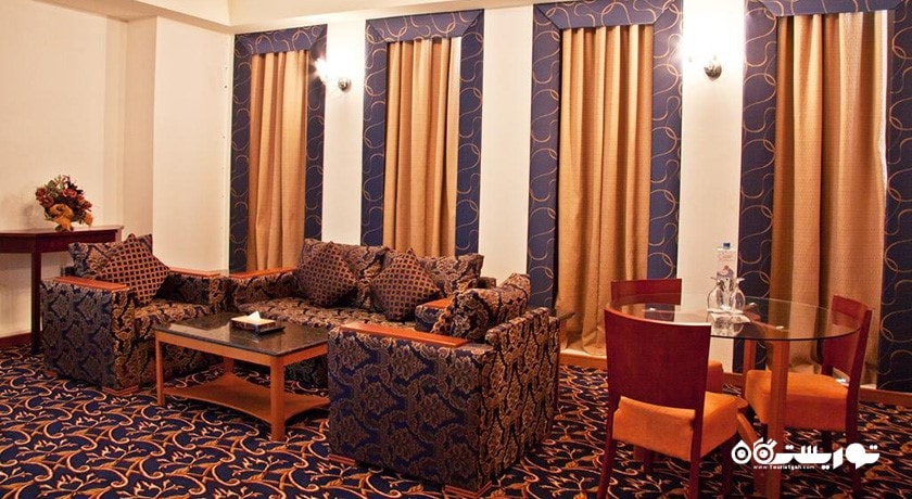 محوطه نشیمن سوئیت اگزکیوتیو