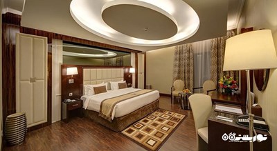 نمای تخت بزرگ سوئیت اگزکیوتیو