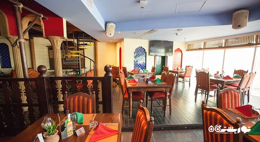 نمایی از رستوران و بار ککتوس جکز