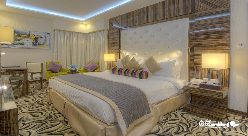 نمای تخت بزرگ اتاق دلوکس