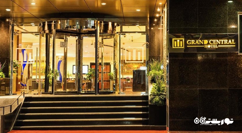 درب ورودی هتل گرند سنترال