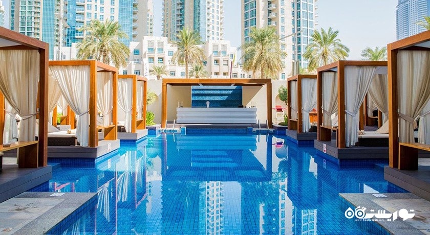 استخر روباز هتل ویدا داون تاون