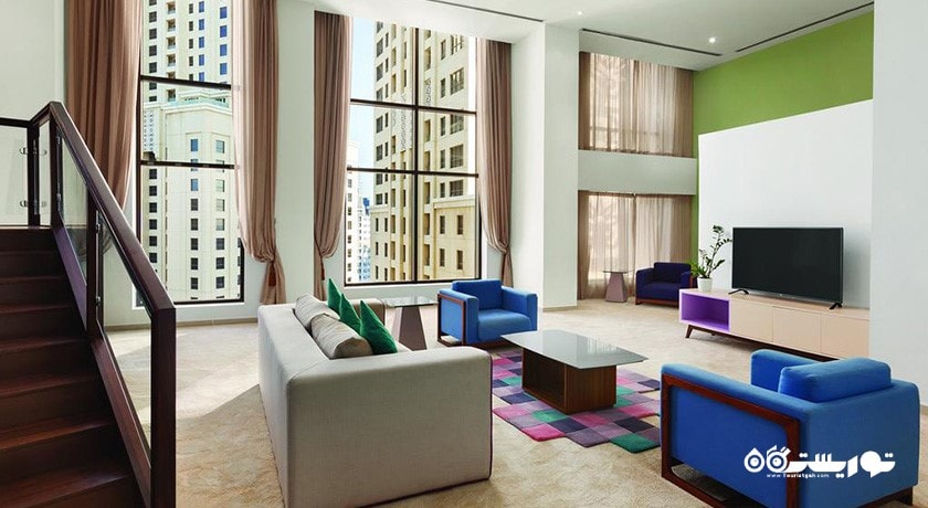 محوطه نشیمن آپارتمان یک خوابه دوبلکس