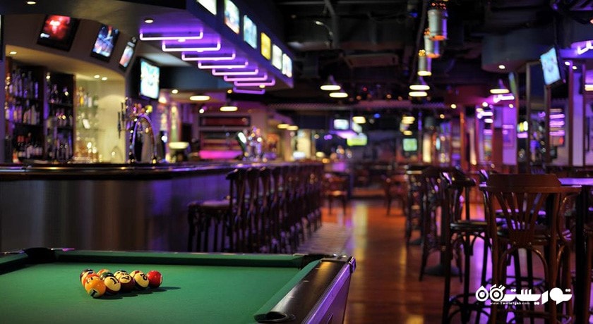 نمایی از چمپیونز اسپورتز بار