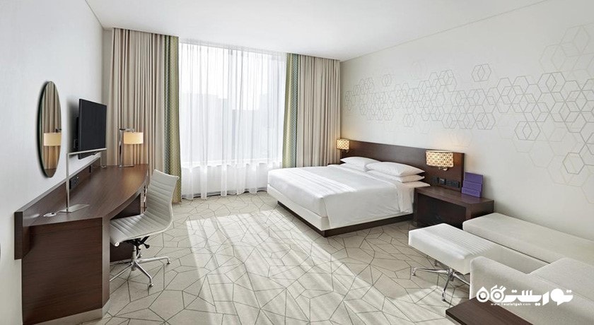 نمای تخت بزرگ اتاق سوپریور