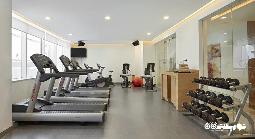 تردمیل های سالن ورزشی هتل