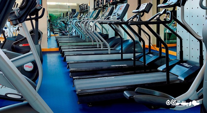 تردمیل های سالن ورزشی هتل