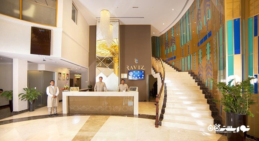 میز پذیرش هتل راویز سنتر پوینت