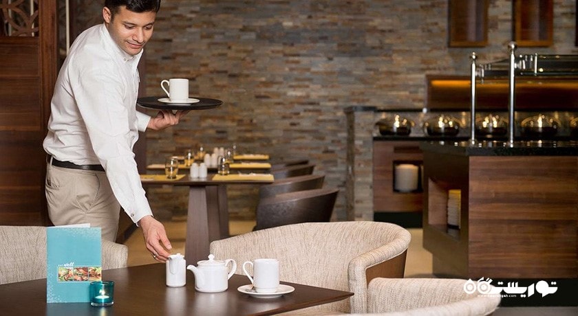 رستوران گاردن هتل هیلتون گاردن این المرقبات