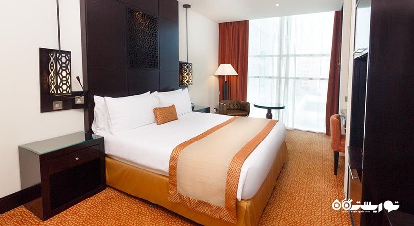 نمای تخت بزرگ اتاق دلوکس