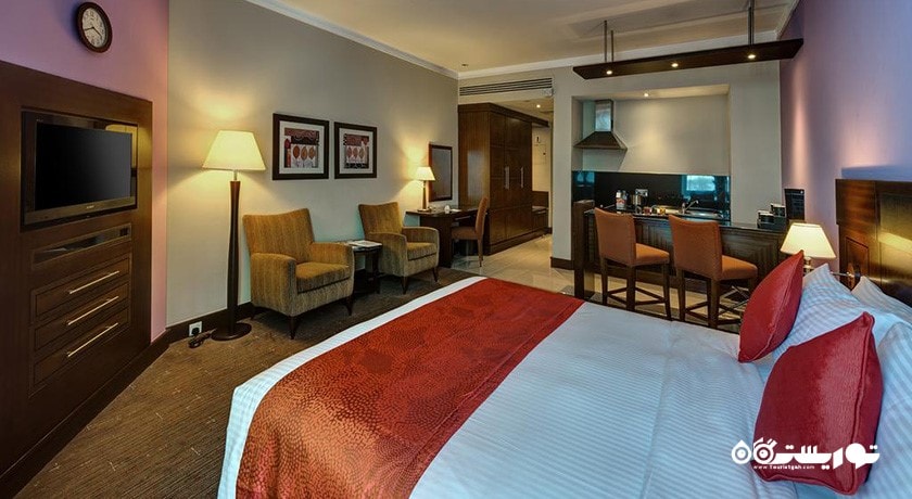 نمای تخت بزرگ استودیو کلاسیک