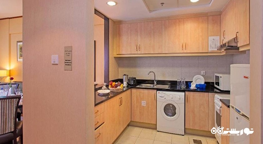 نمای آشپزخانه سوئیت یک خوابه