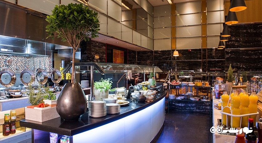 رستوران بین المللی شفز هاوس