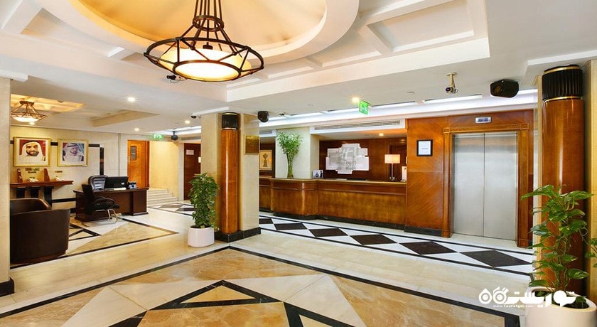 میز پذیرش هتل هالیدی این دان تان دبی
