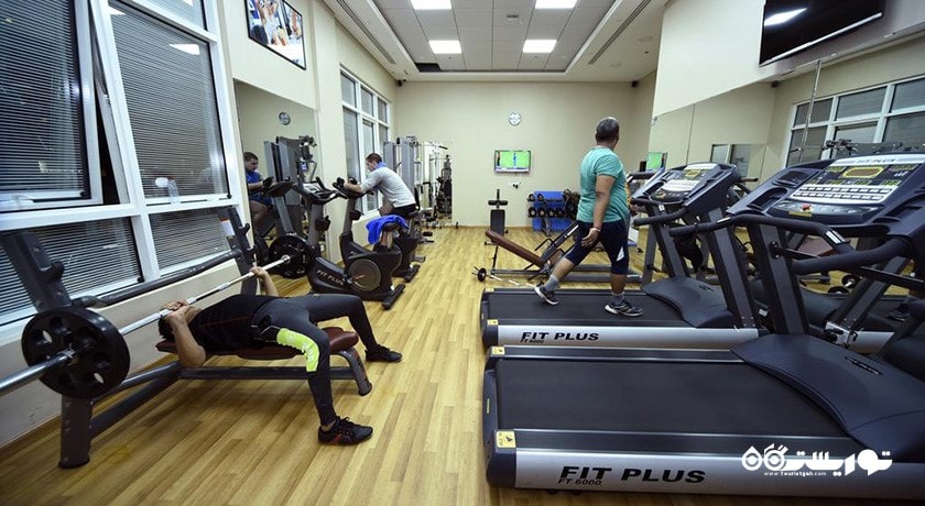 سالن ورزشی هتل آپارتمان امارات استارز