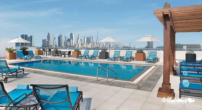 استخر روباز هتل هیلتون گاردن این دبی المینا