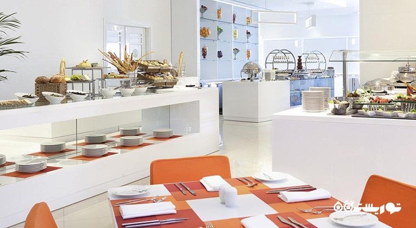 نمای رستوران بوفه سلف سرویس هتل