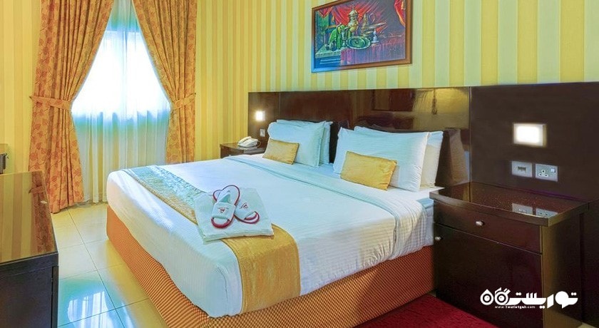 تخت بزرگ آپارتمان یک خوابه