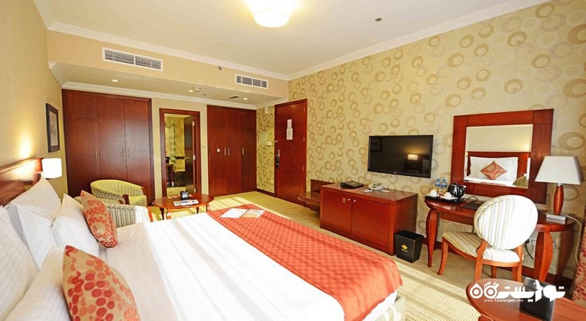 نمای تخت بزرگ اتاق دلوکس