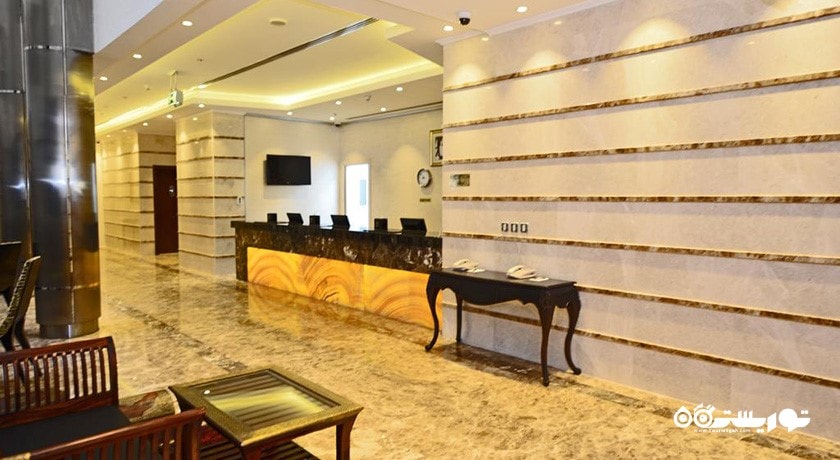 میز پذیرش هتل آپارتمان دوناتلو