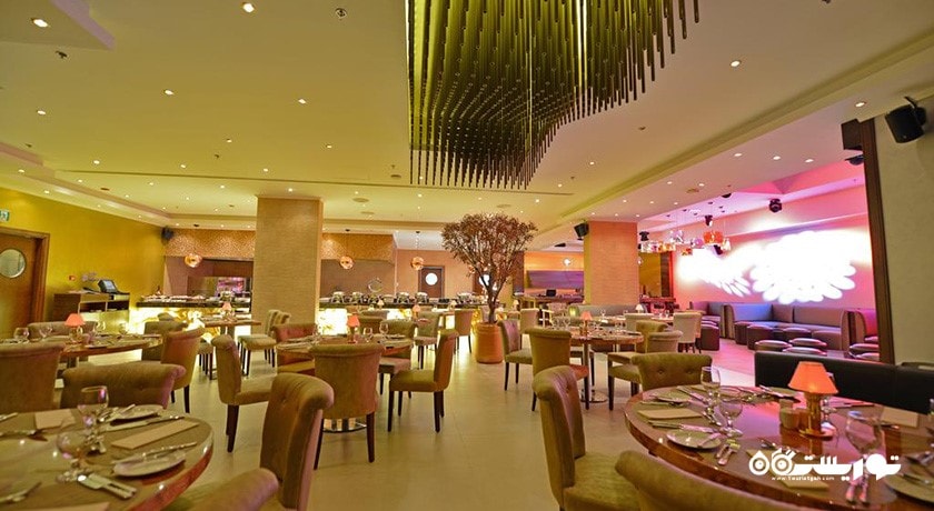 نمای کلی رستوران و لانج دوناتلو