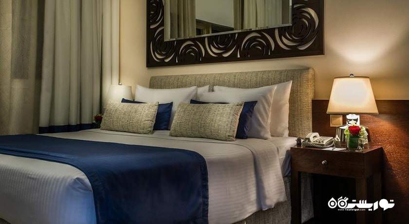 نمای تخت بزرگ سوئیت اگزکیوتیو